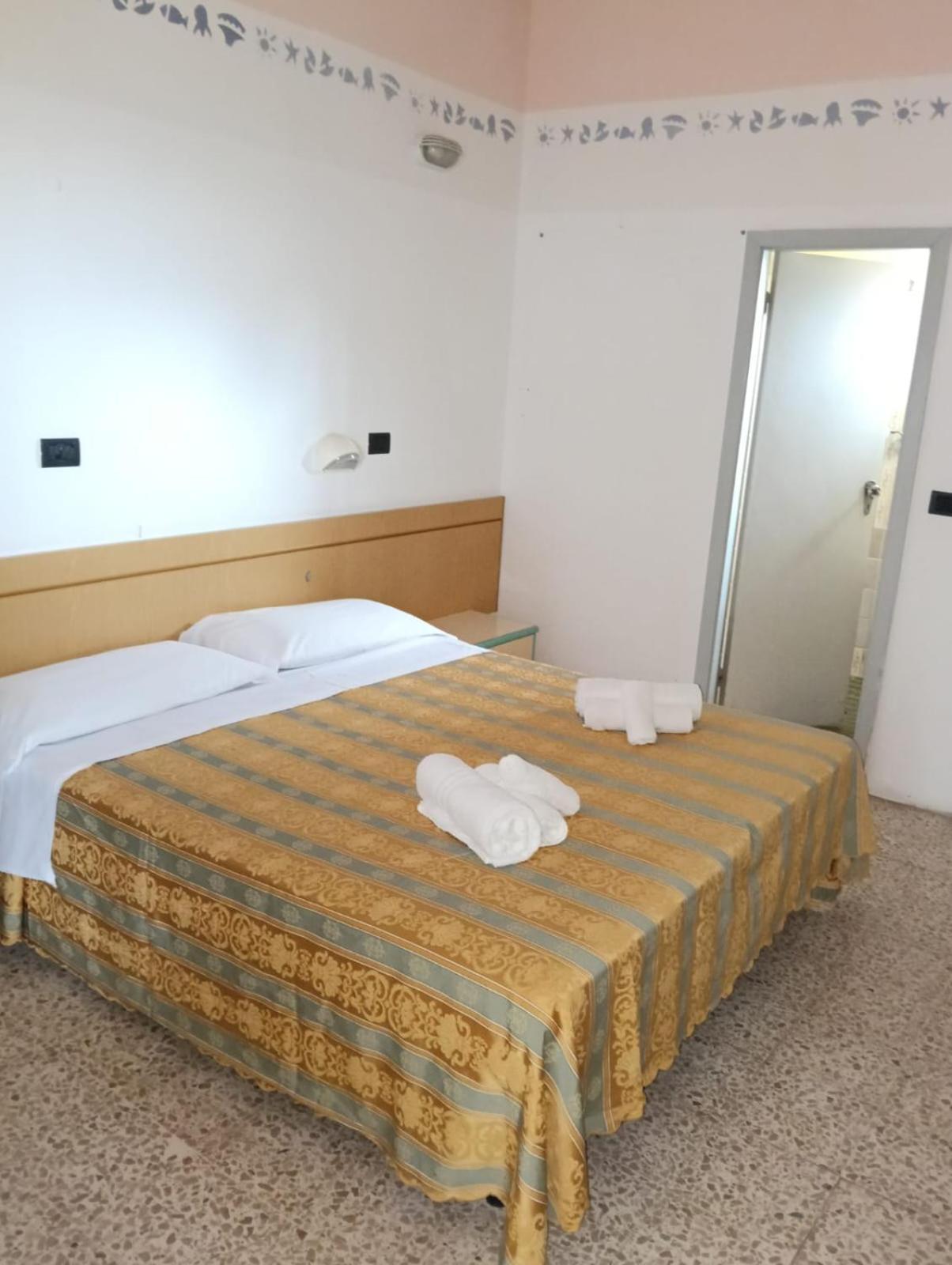 Hotel Sidney Bellaria-Igea Marina Exterior photo