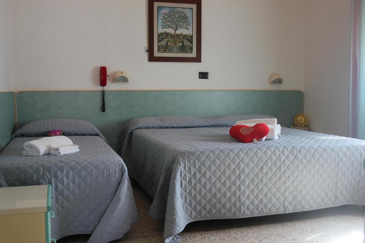 Hotel Sidney Bellaria-Igea Marina Exterior photo